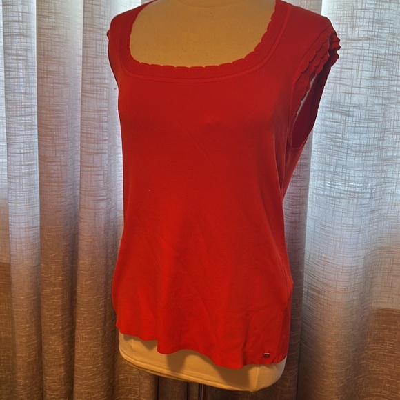 NWT Ted Baker Staciey scallop detail knitted top - Picture 5 of 7